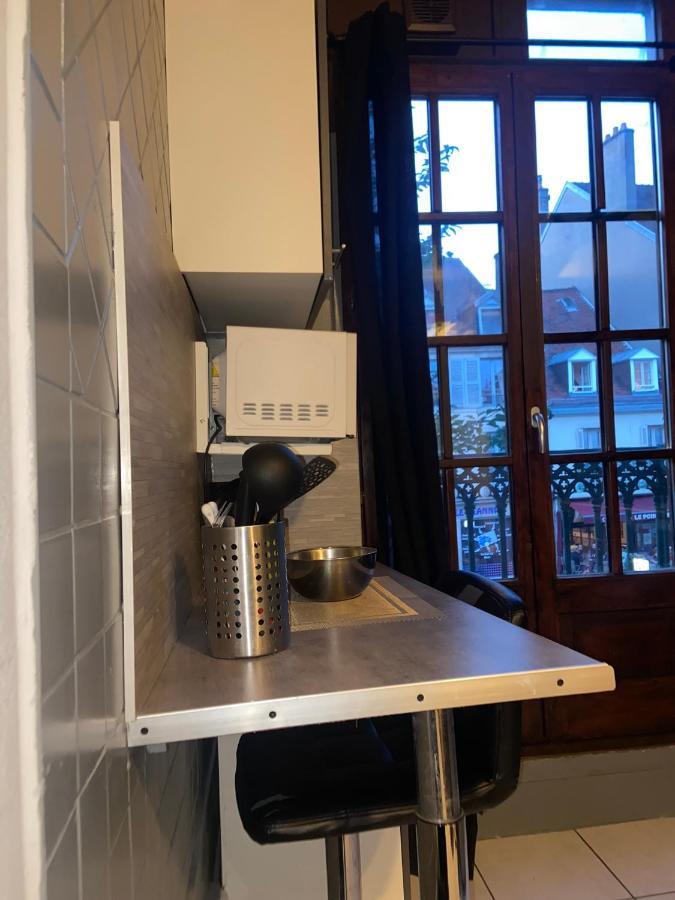 Emplacement Ideal : Studio Au Coeur De Dijon Disponible En Location Apartamento Exterior foto